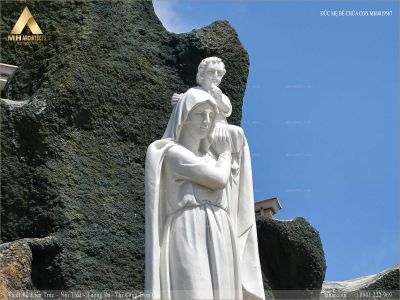 Tượng Đức Mẹ Bế Chúa Con đá trắng cao 3m rất có hồn MH0019567