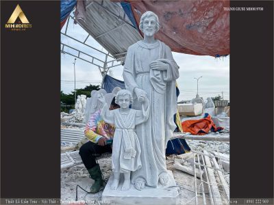 Tượng Thánh Giuse cầm tay Chúa Con cao 5m đẹp giản dị MH0019700